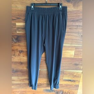 Women’s Vuori Black Joggers, size XL, EUC, lightweight material